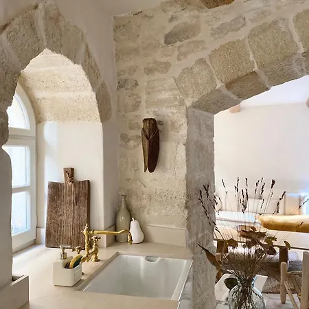 Prázdninový dům La Maison Du Puisatier • Centre Historique • Piscine Chauffee •jardin Uzès