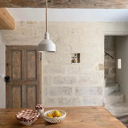 La Maison Du Puisatier • Centre Historique • Piscine Chauffee •jardin Holiday home Uzes