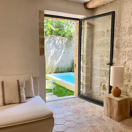 La Maison Du Puisatier • Centre Historique • Piscine Chauffee •jardin Holiday home Uzes