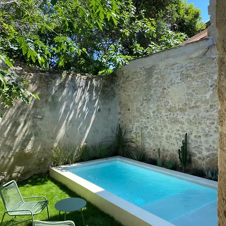 La Maison Du Puisatier • Centre Historique • Piscine Chauffee •jardin Holiday home