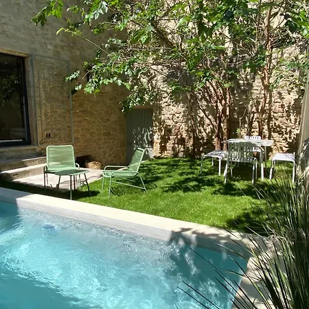 La Maison Du Puisatier • Centre Historique • Piscine Chauffee •jardin