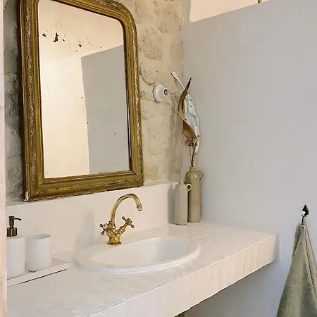 La Maison Du Puisatier • Centre Historique • Piscine Chauffee •jardin Holiday home Uzes