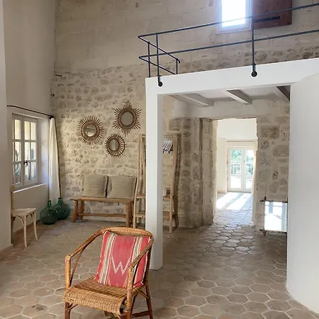 Prázdninový dům La Maison Du Puisatier • Centre Historique • Piscine Chauffee •jardin Uzès