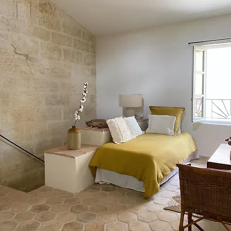 La Maison Du Puisatier • Centre Historique • Piscine Chauffee •jardin Uzes