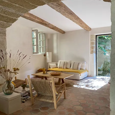 Holiday home La Maison Du Puisatier • Centre Historique • Piscine Chauffee •jardin